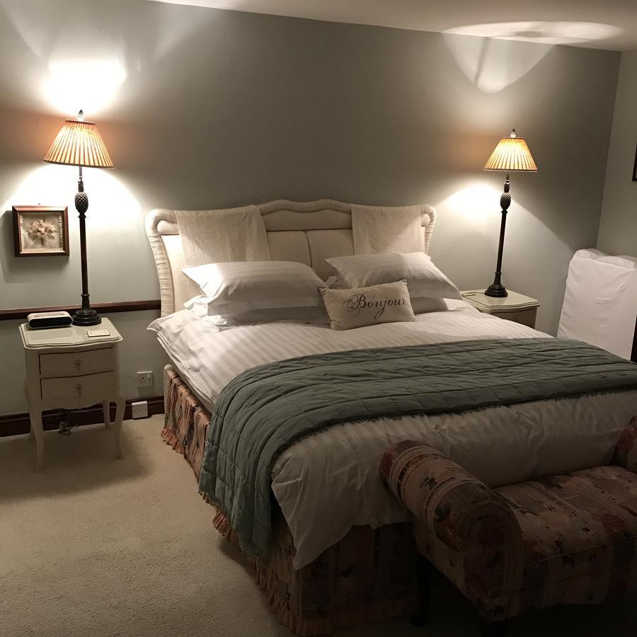 Tudor Place Bed and Breakfast Winnersh Εξωτερικό φωτογραφία