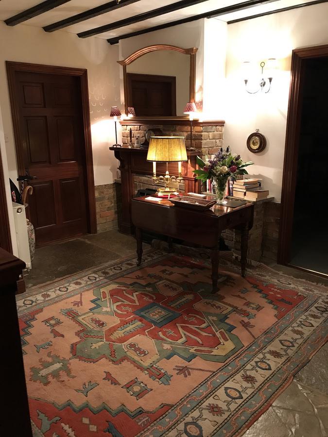 Tudor Place Bed and Breakfast Winnersh Εξωτερικό φωτογραφία